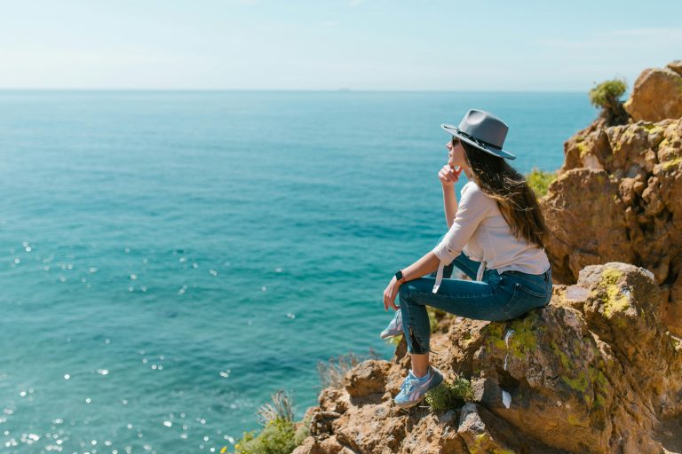 Empowering Solo Travel: A Beginner’s Guide for Women